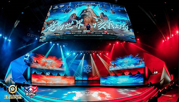 自古以来没有哪个超级球星在最后时刻去抢发球甩锅队友但他做到了