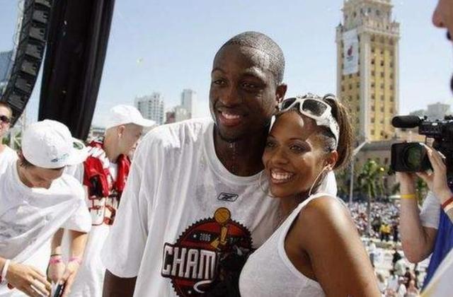 拉升一个梯 拉升一个梯